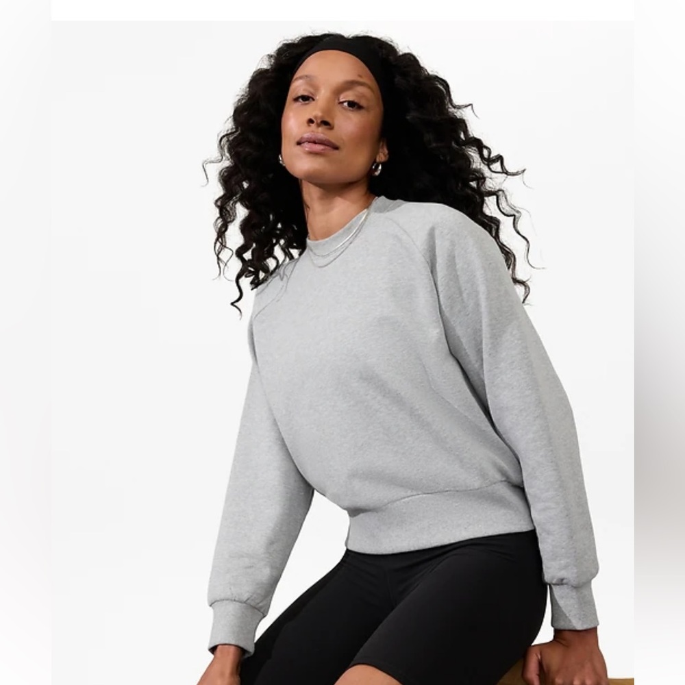 Athleta cozy fleec crew neck. Charcoal, size Large